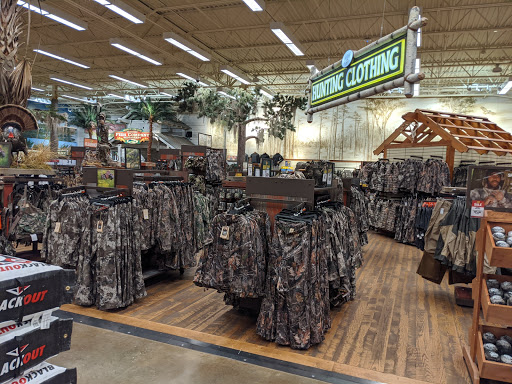 Sporting Goods Store «Bass Pro Shops», reviews and photos, 10501 Palm River Rd, Tampa, FL 33619, USA