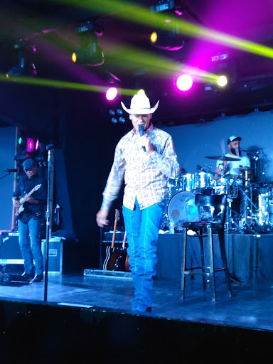 Barbecue Restaurant «Silver Saloon», reviews and photos, 1708 TX-34, Terrell, TX 75160, USA