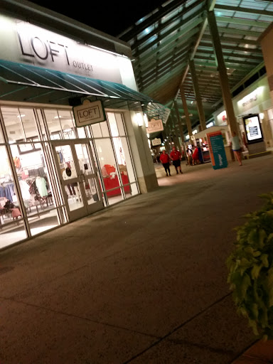 Outlet Mall «Tanger Outlet Myrtle Beach Hwy 17», reviews and photos, 10835 Kings Rd, Myrtle Beach, SC 29572, USA