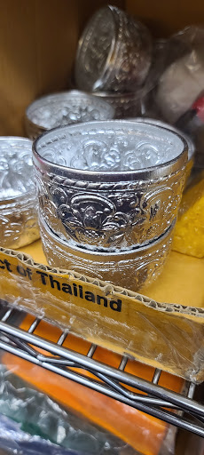 Asian Grocery Store «Lily Market», reviews and photos, 11001 NE Halsey St, Portland, OR 97220, USA