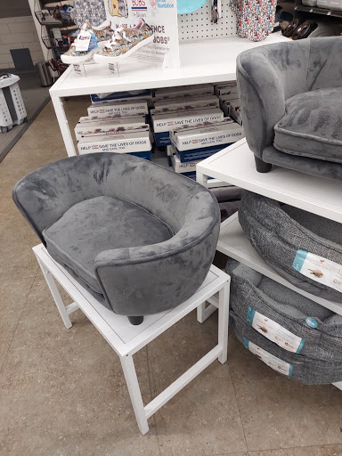 Pet Supply Store «Petco Animal Supplies», reviews and photos, 5850 Sepulveda Blvd, Van Nuys, CA 91411, USA