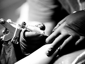 janpoll tattoo art studio