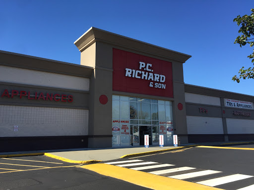 P.C. Richard & Son, 110 Federal Rd, Danbury, CT 06811, USA, 
