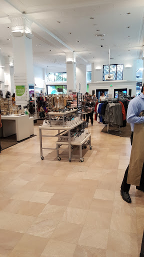 Department Store «Nordstrom Rack Chestnut Street», reviews and photos, 1700 Chestnut St, Philadelphia, PA 19103, USA