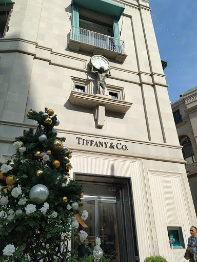 Jewelry Store «Tiffany & Co.», reviews and photos, 395 Santa Monica Blvd, Santa Monica, CA 90401, USA