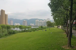 Yongning Park （West Gate） image