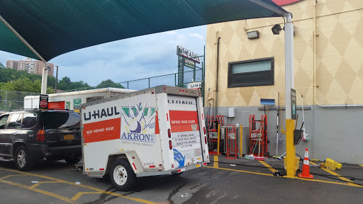 Truck Rental Agency «U-Haul Moving & Storage of Riverdale», reviews and photos, 230 W 230th St, Bronx, NY 10463, USA