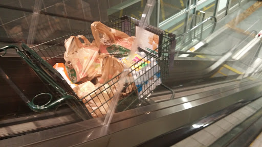 Grocery Store «Harris Teeter», reviews and photos, 8200 Crestwood Heights Dr, McLean, VA 22102, USA