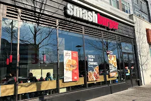 Smashburger image