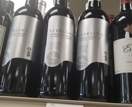 Liquor Store «Cromwell Square Wine & Liquors», reviews and photos, 51 Shunpike Rd #22, Cromwell, CT 06416, USA