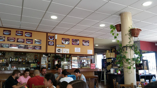 Restaurante Astorgano "Menú Del Dia" "Comida Para Llevar"