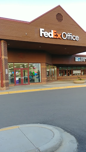 Print Shop «FedEx Office Print & Ship Center», reviews and photos, 9707 Lyndale Ave S, Bloomington, MN 55420, USA