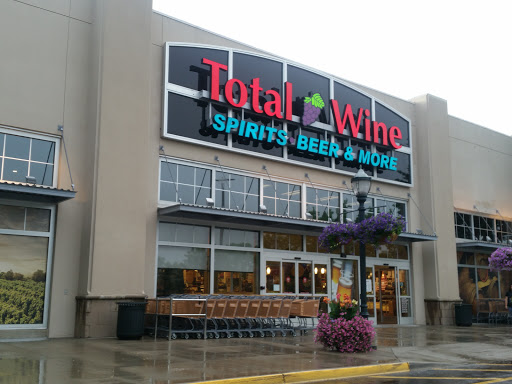 Wine Store «Total Wine & More», reviews and photos, 4320 Summit Plaza Dr #5, Louisville, KY 40241, USA
