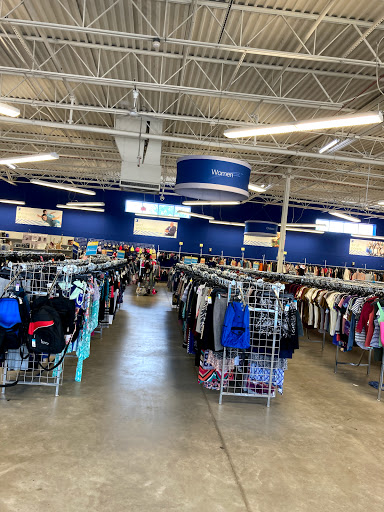Thrift Store «Goodwill Industries of Greater Cleveland & East Central Ohio», reviews and photos, 16160 Pearl Rd, Strongsville, OH 44136, USA