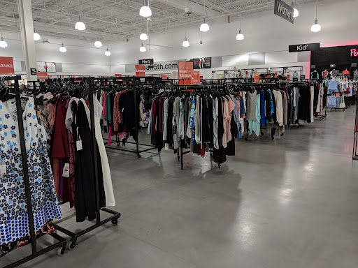 Department Store «Saks OFF 5TH», reviews and photos, 2500 Fashion Center Blvd, Christiana, DE 19702, USA