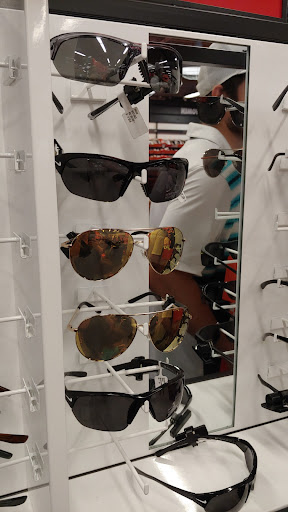 Clothing Store «Nike Factory Store», reviews and photos, 29300 Hempstead Rd #501, Cypress, TX 77433, USA