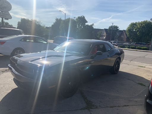 Used Car Dealer «DIAMOND AUTO SALES AND SERVICES 2016», reviews and photos, 1801 W Forest Home Ave, Milwaukee, WI 53204, USA