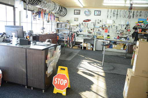 Bicycle Store «Madison & Davis Bicycle Shop», reviews and photos, 912 S 8th St, Quincy, IL 62301, USA