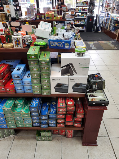 Tobacco Shop «American Smoke & Vape», reviews and photos, 217 E Army Trail Rd, Glendale Heights, IL 60139, USA