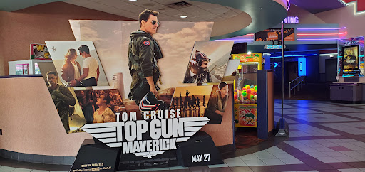 Movie Theater «Regal Cinemas Avenues 20 & RPX», reviews and photos, 9525 Philips Hwy, Jacksonville, FL 32256, USA