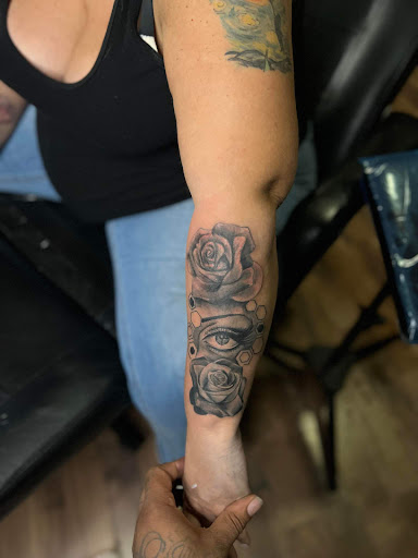 Explore brothers and sisters tattoo ideas, creative tattoo ideas in Oak Ridge, available at Pivotal Arts of Oak ridge