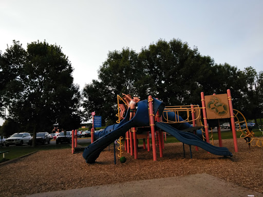 Gym «Emma B. Howe YMCA», reviews and photos, 8950 Springbrook Dr NW, Coon Rapids, MN 55433, USA