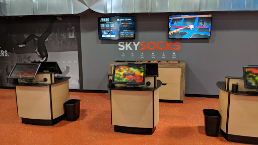 Amusement Center «Sky Zone Trampoline Park», reviews and photos, 13310 Industrial Park Blvd #160, Plymouth, MN 55441, USA