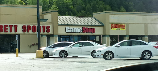 Video Game Store «GameStop», reviews and photos, 904 Green Blvd, Aurora, IN 47001, USA