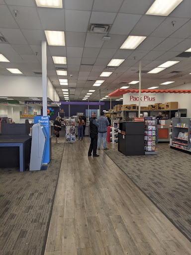 Print Shop «FedEx Office Print & Ship Center», reviews and photos, 1440 S E St b, San Bernardino, CA 92408, USA
