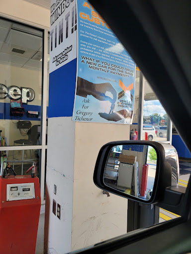 Chrysler Dealer «Louisville Chrysler Dodge Jeep Ram», reviews and photos, 5311 Dixie Hwy, Louisville, KY 40216, USA