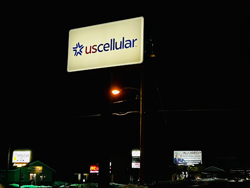 Telephone Company «U.S. Cellular Authorized Agent - Cellular Connect», reviews and photos, 526 1st Ave, Perry, IA 50220, USA