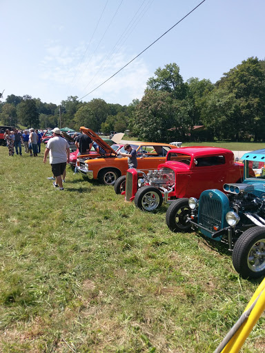 Towing Service «Portland Collision Center», reviews and photos, 412 TN-52, Portland, TN 37148, USA