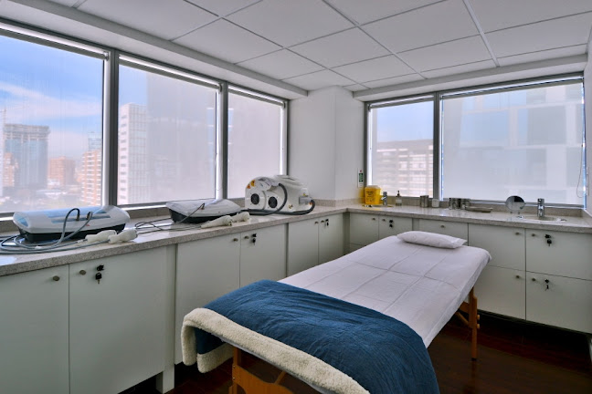 Opiniones de MEDIC LIVE, Medicina Estética Antiaging en Las Condes - Médico