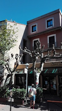 Extérieur du Hôtel Restaurant Belleville à Lamalou-les-Bains - n°9