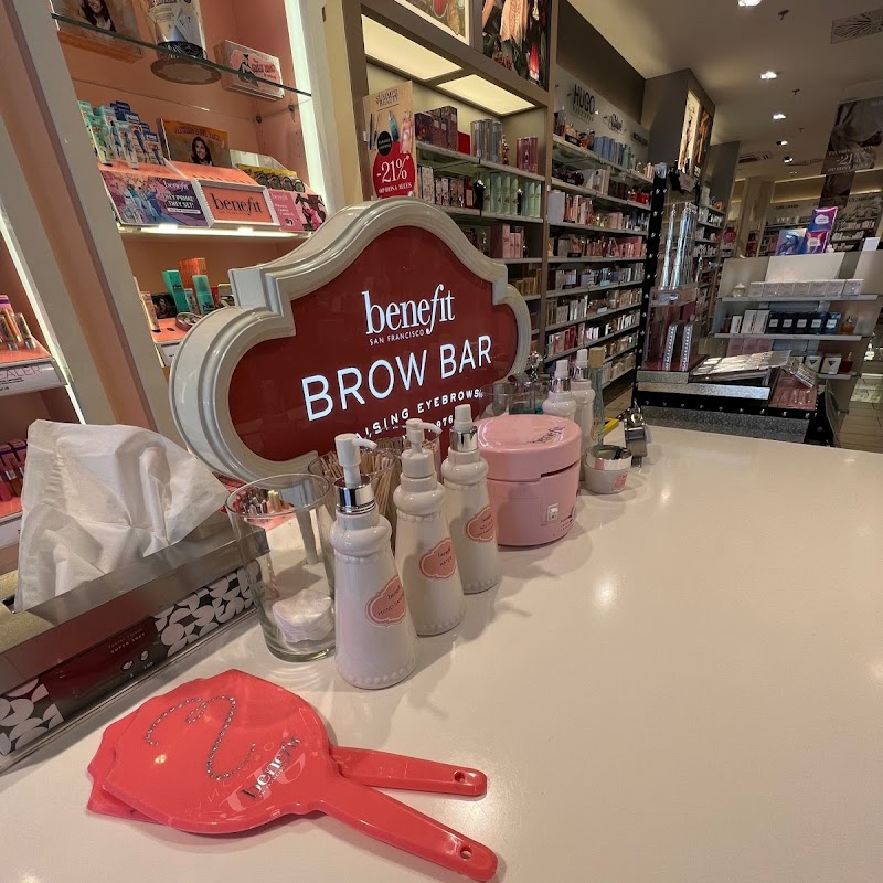 Benefit BrowBar - Amersfoort St. Jorisplein