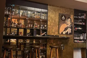 AMARO Bar image