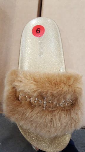 Clothing Store «Burlington Coat Factory», reviews and photos, 955 W Brandon Blvd, Brandon, FL 33511, USA