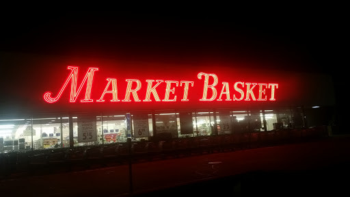 Grocery Store «Market Basket», reviews and photos, 399 John Fitch Hwy, Fitchburg, MA 01420, USA