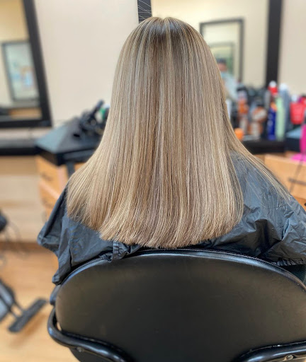 Hair Salon «Holiday Hair», reviews and photos, 637 Lombard Rd, Red Lion, PA 17356, USA