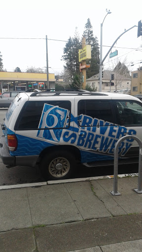 Liquor Store «White Horse Liquors», reviews and photos, 6606 Telegraph Ave, Oakland, CA 94609, USA