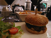 Hamburger du Restaurant français Le Clavelin la Grande Brasserie Moderne à Dole - n°3