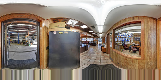 Used Car Dealer «Murray Motors Inc», reviews and photos, 2602 NE 46th Ave, Des Moines, IA 50317, USA