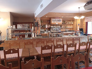 Photo n°85 de Hôtel Restaurant de la Couronne à Gex ()