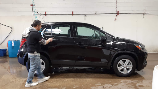 Car Wash «Ruby Hand Carwash», reviews and photos, 4334 N California Ave, Chicago, IL 60618, USA