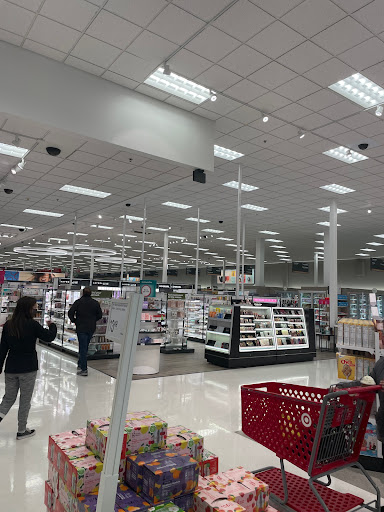 Department Store «Target», reviews and photos, 1400 E Lake Cook Rd, Wheeling, IL 60090, USA