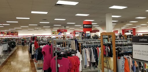 Department Store «T.J. Maxx & HomeGoods», reviews and photos, 111 Taunton St, Plainville, MA 02762, USA