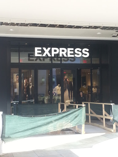Clothing Store «Express», reviews and photos, 294 Oakbrook Center, Oak Brook, IL 60523, USA