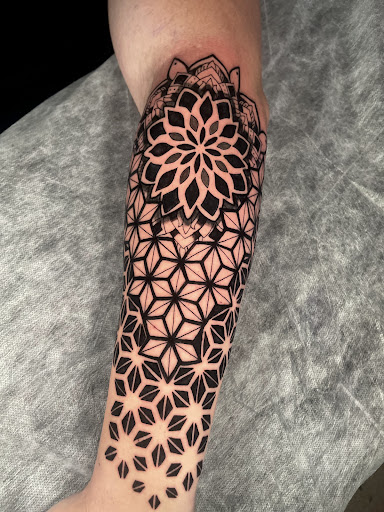 Explore niece tattoo ideas, creative tattoo ideas in Union, available at INKsclusive tattoo studio