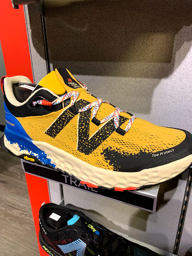 Shoe Store «New Balance Bellevue», reviews and photos, 823 Bellevue Way NE #100, Bellevue, WA 98004, USA