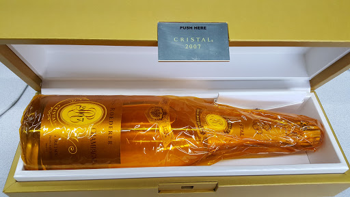 Wine Store «Oak Tree Wine and Spirits», reviews and photos, 902 Oak Tree Ave, South Plainfield, NJ 07080, USA